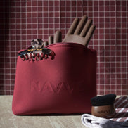 A NAVVE carry case with glaze gloves, blurring brush & claw clip
