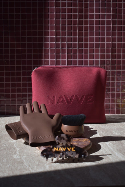 Complete kit of NAVVE tanning essentials